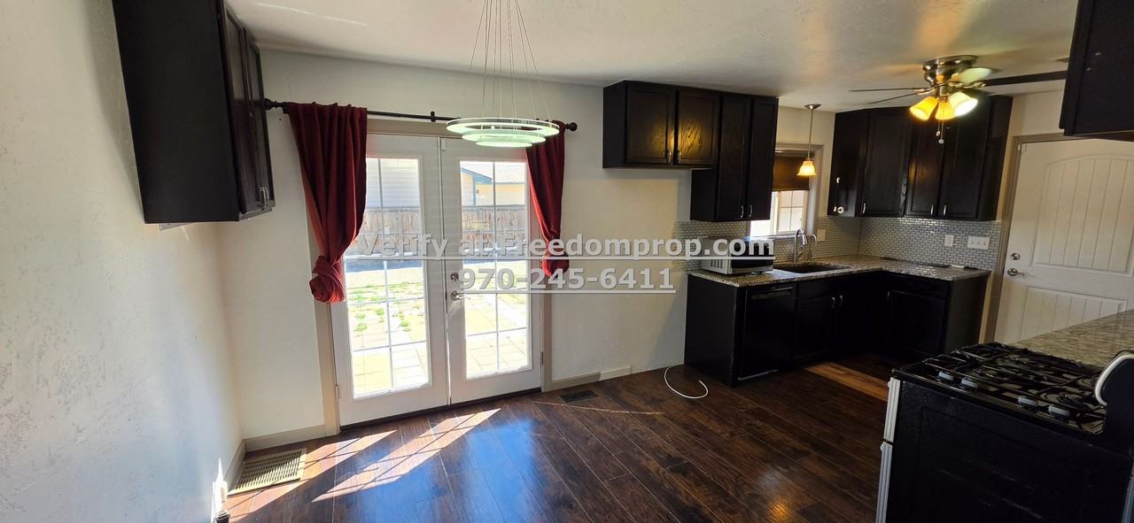 3045 E 1/4 Rd - Photo 5 of 16