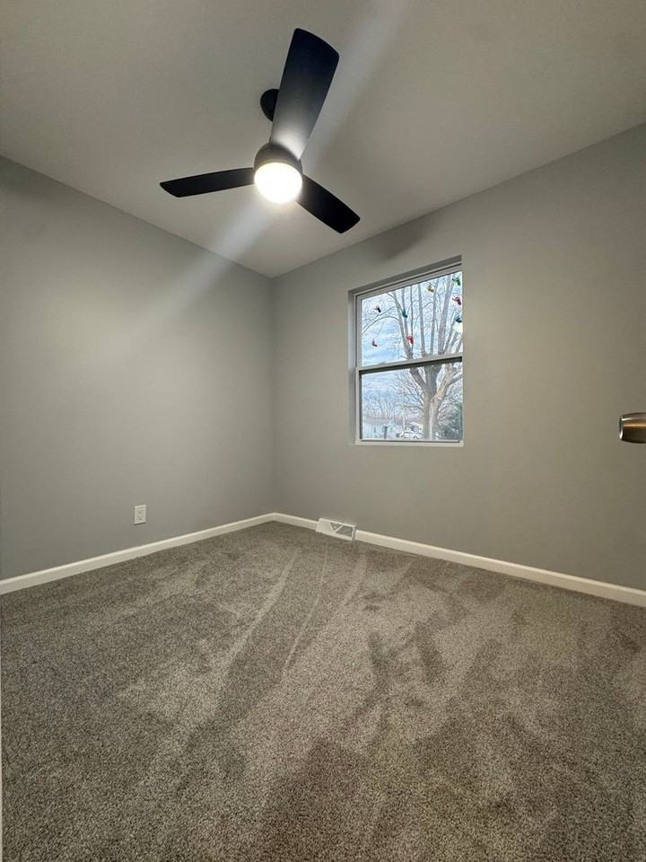 2000 Williams St - Photo 6 of 6