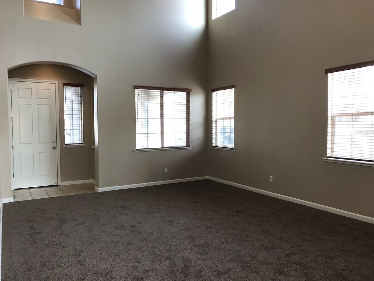 1235 Bluegrass Ct - Photo 5 of 36