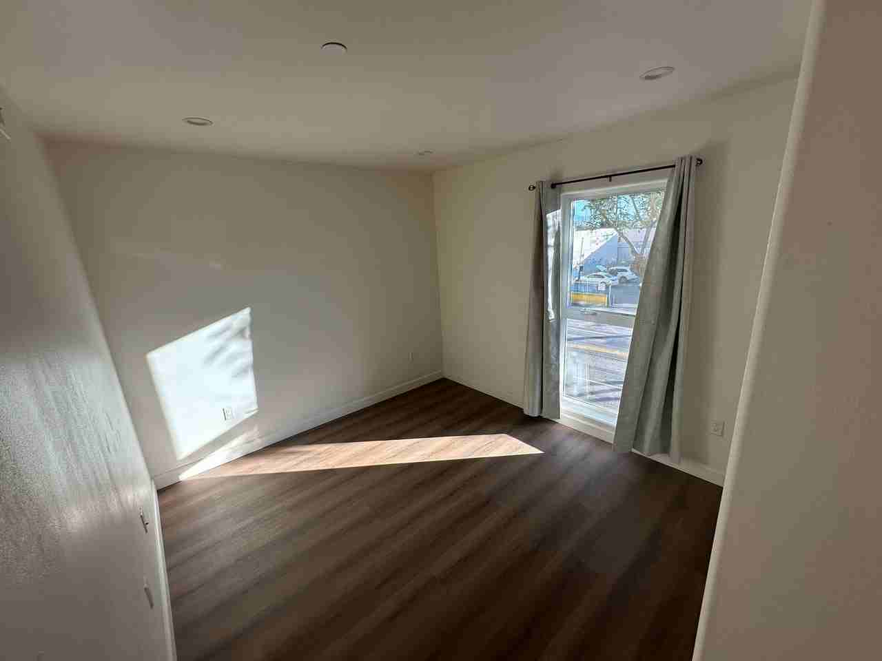 6901 Western Modern Apartments - Photo 5 of 10