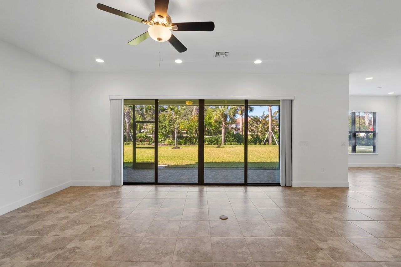 20800 Thistle Leaf Ln - Photo 2 of 18