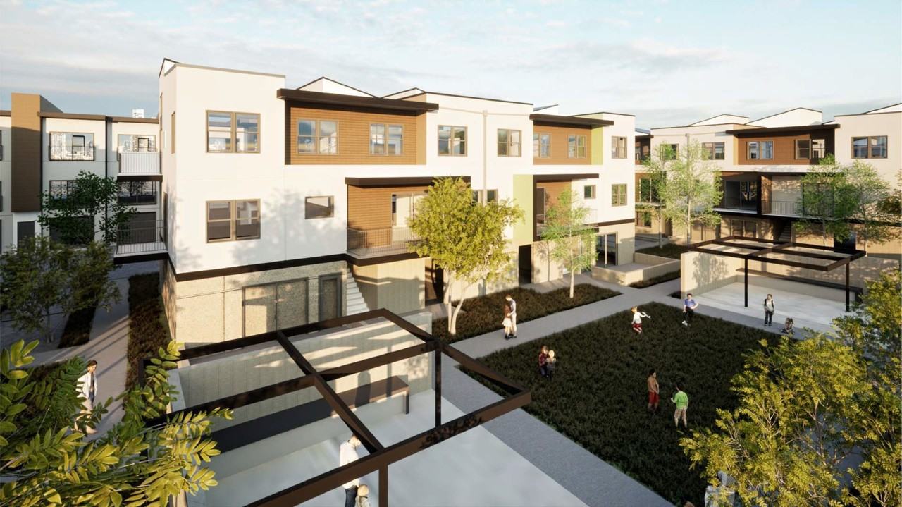 Ibis La Mesa - Photo 3 of 8