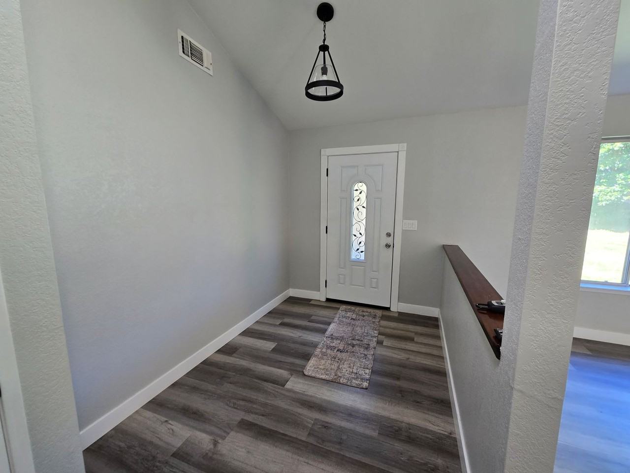 928 Mikkelsen Dr - Photo 7 of 15