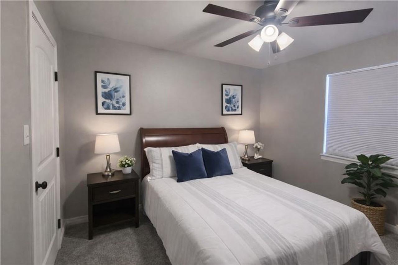 3804 Crockett St - Photo 7 of 8