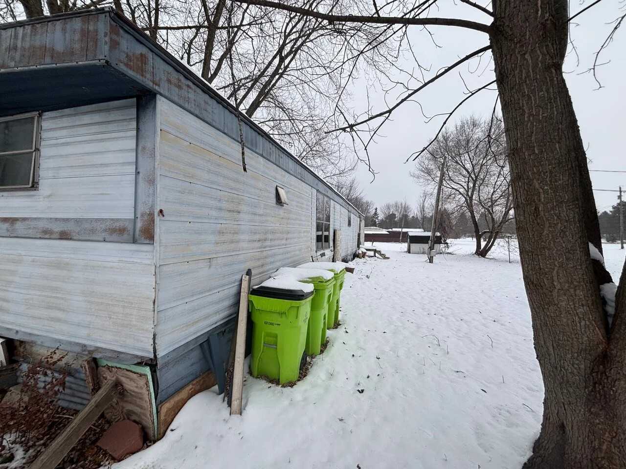 1404 N Rumbaugh Ln #49 - Photo 2 of 9