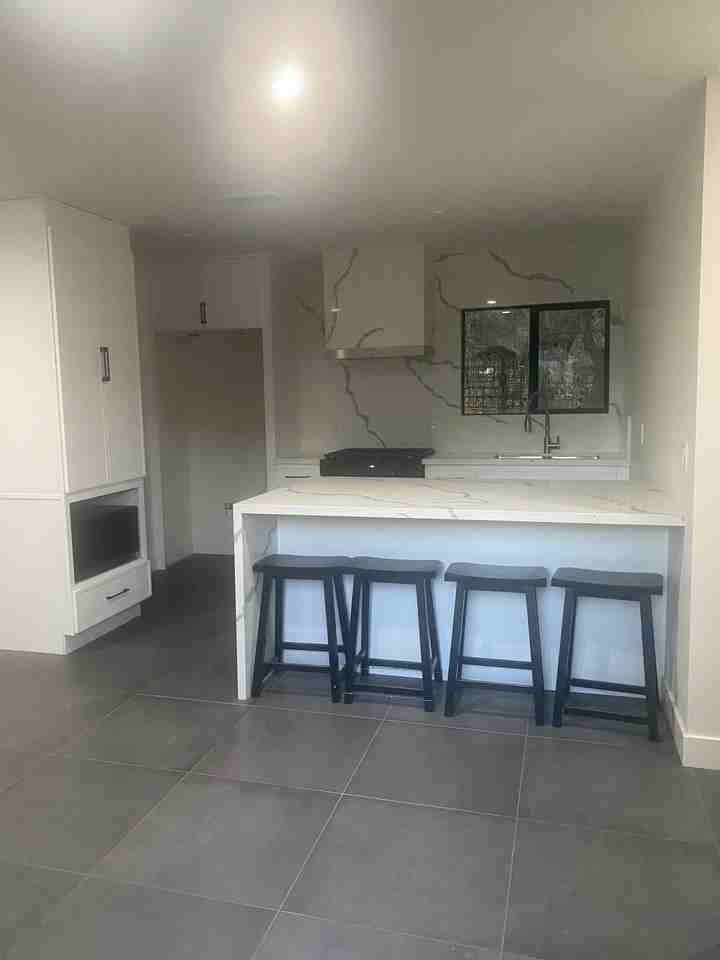 10509 Angell St - Photo 2 of 9