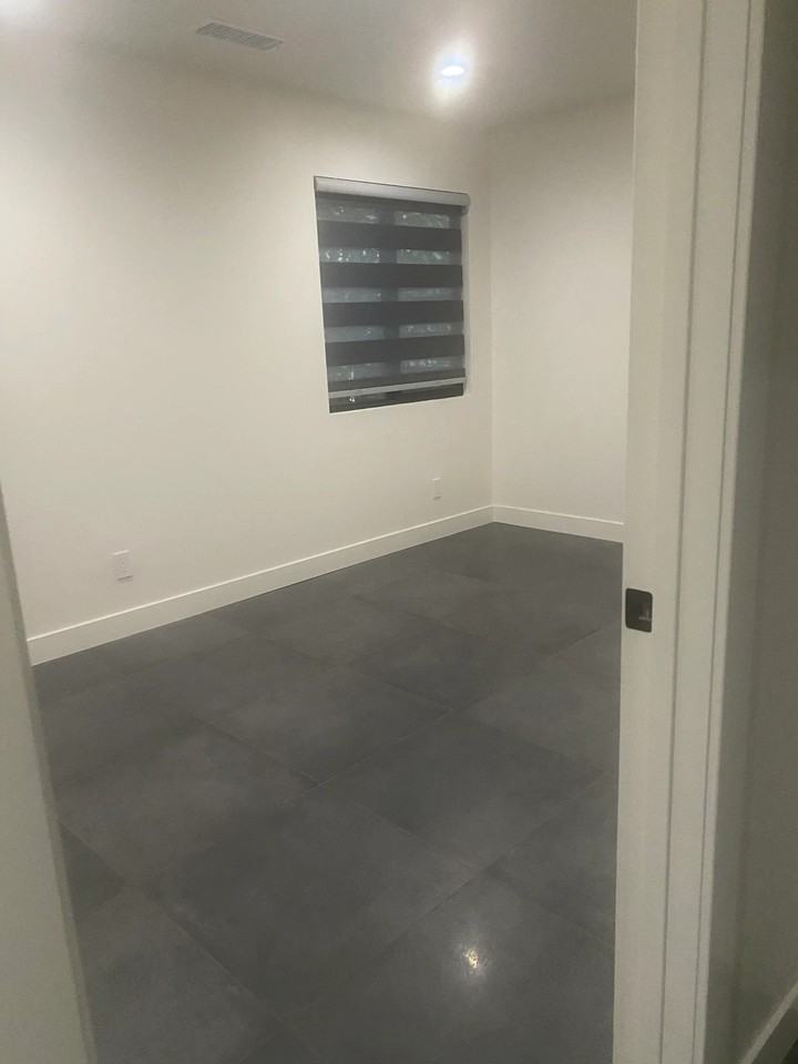 10509 Angell St - Photo 5 of 9