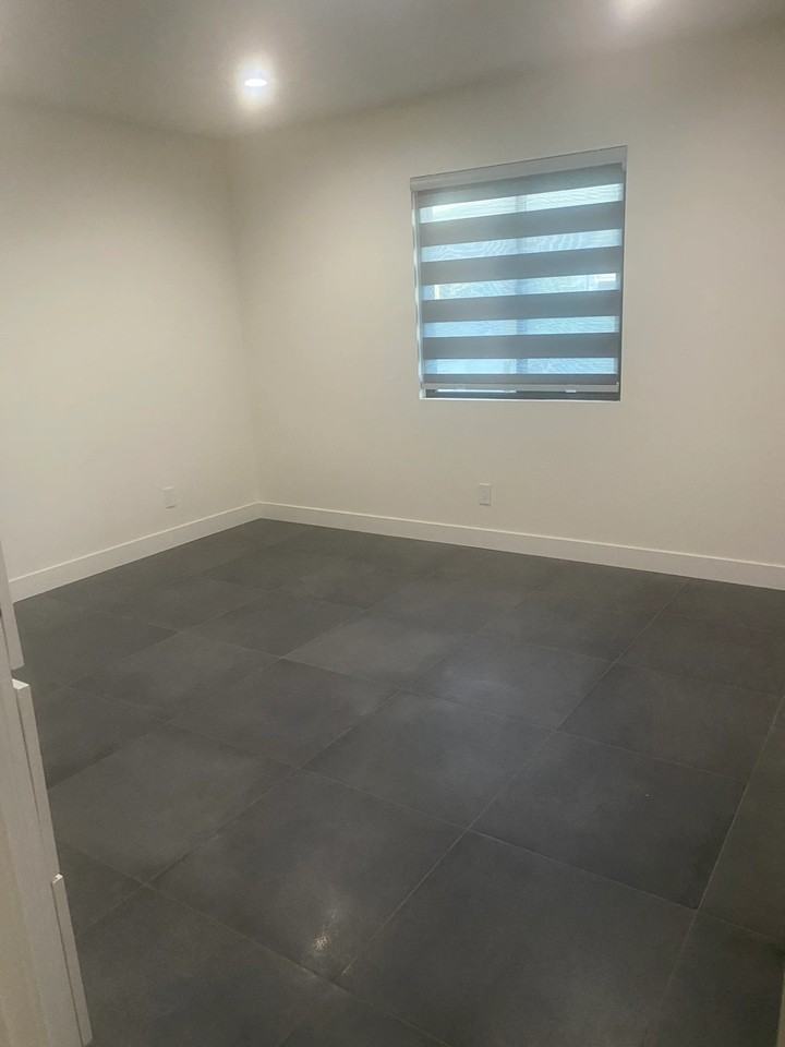 10509 Angell St - Photo 7 of 9