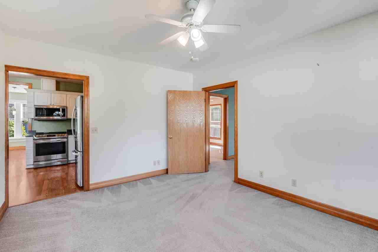 5823 N Albina Ave - Photo 6 of 12