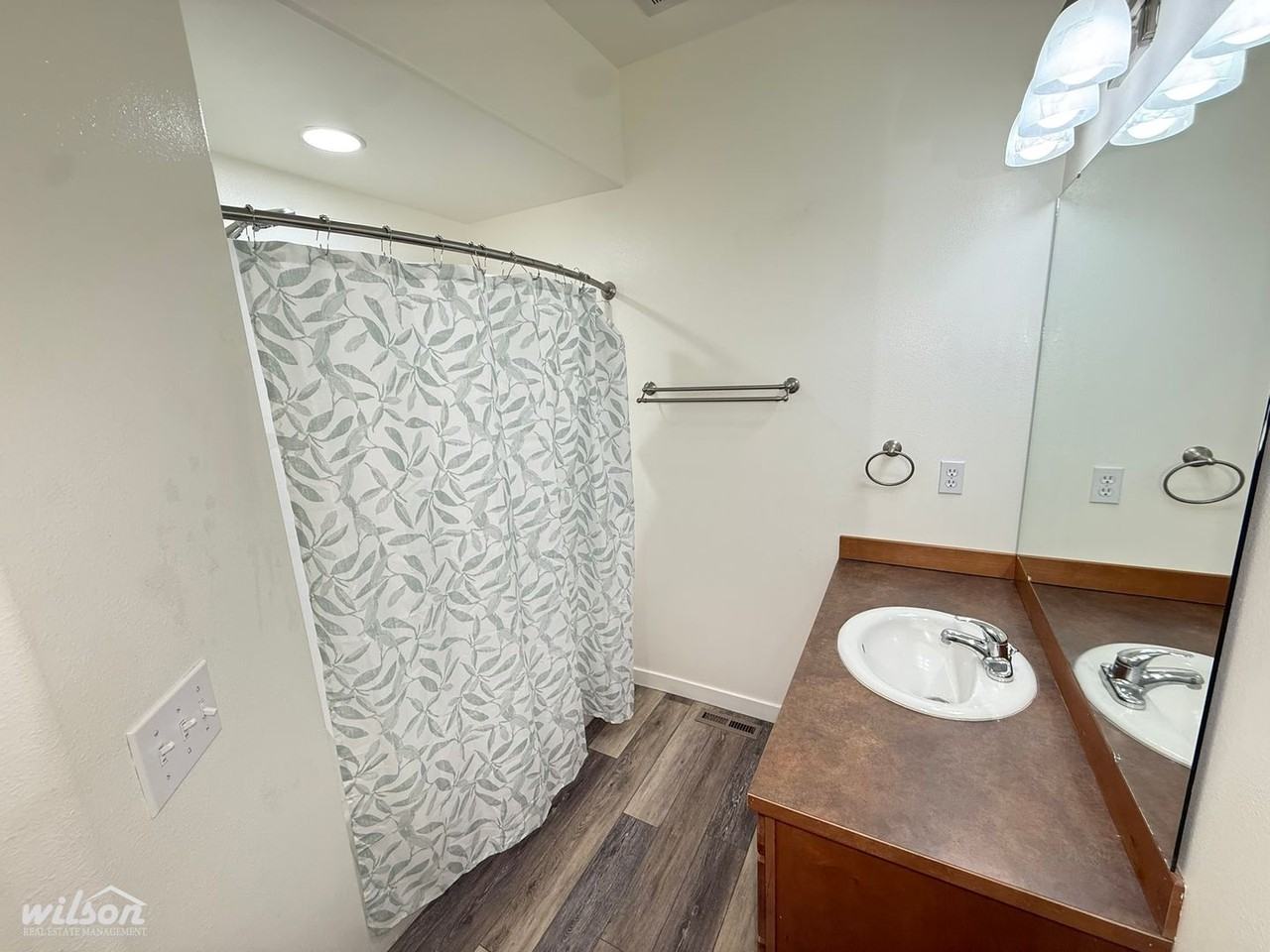 1501 S 71st Ave - Photo 7 of 16