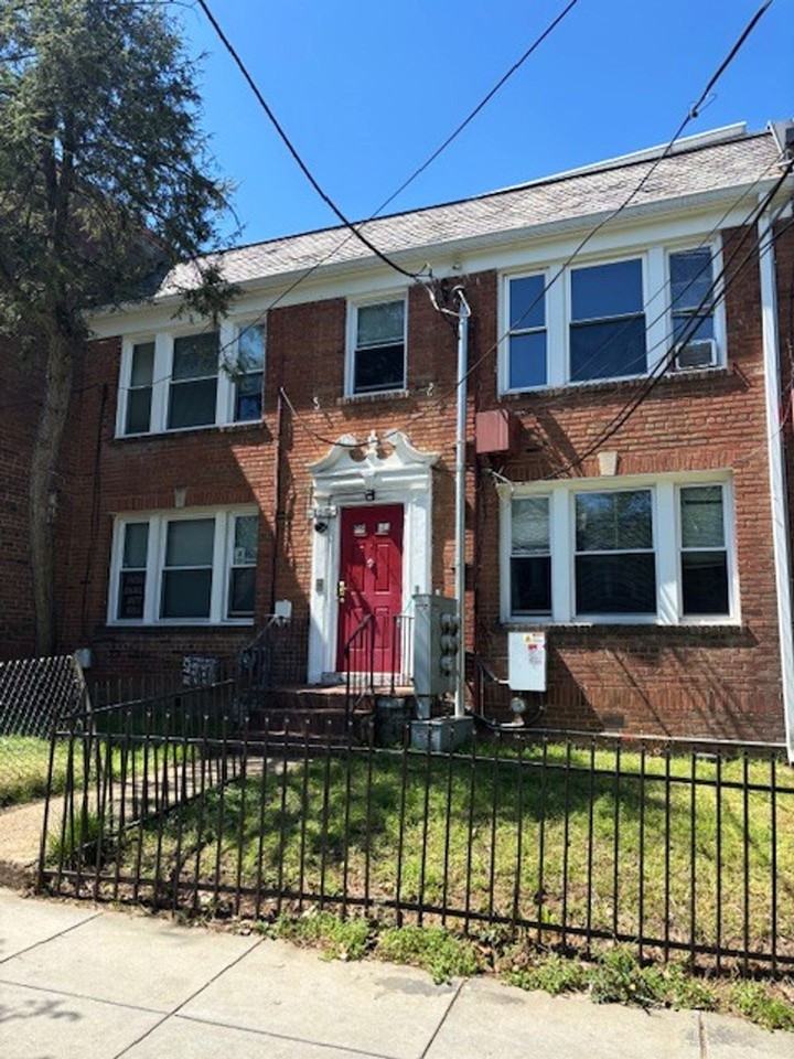 1621 17th Pl Se