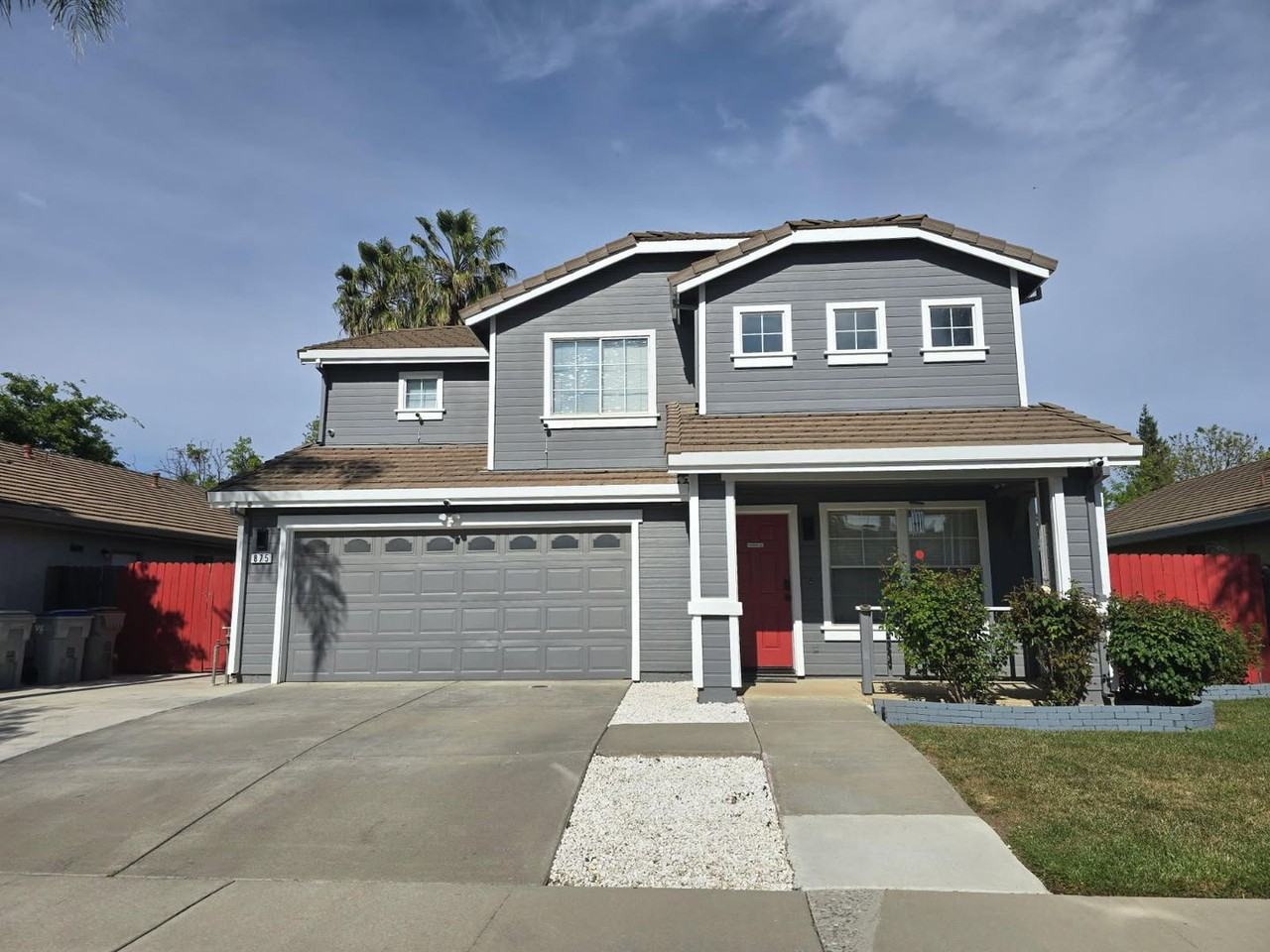 875 Farnham Ave - Photo 2 of 28