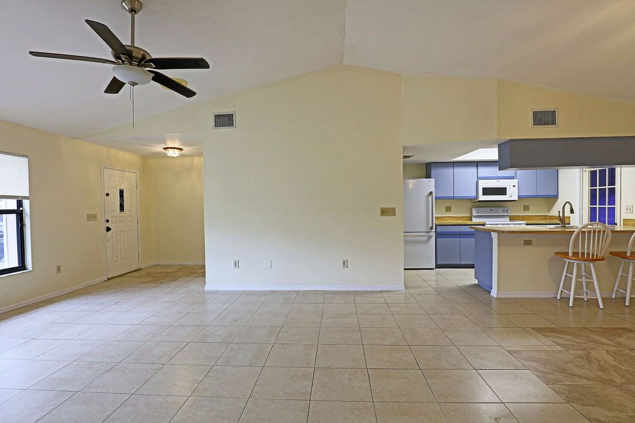 1398 Evalena Ln - Photo 3 of 28