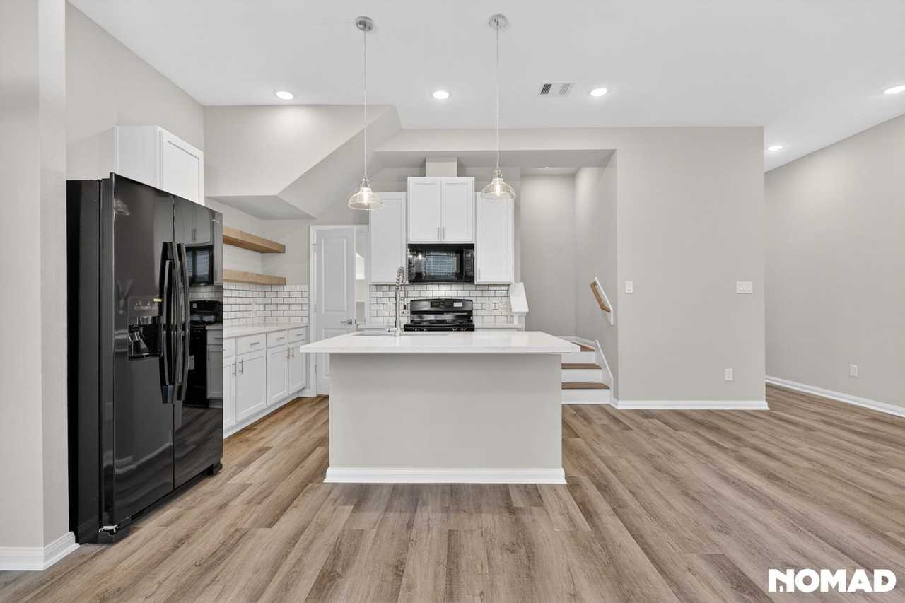 208 Clark Meadows Ln - Photo 4 of 37