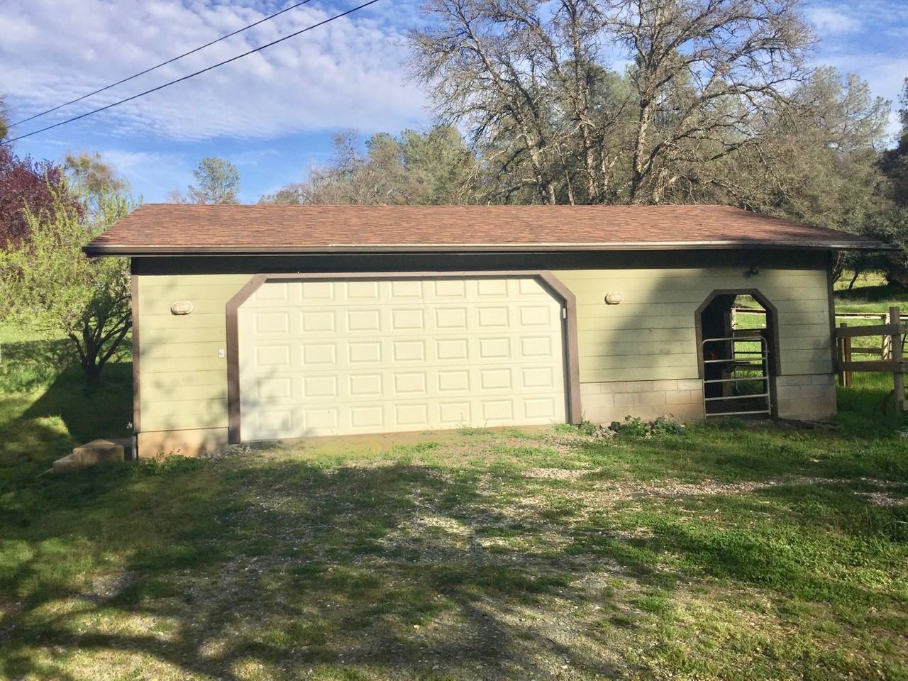 16601 Draper Mine Rd - Photo 3 of 50