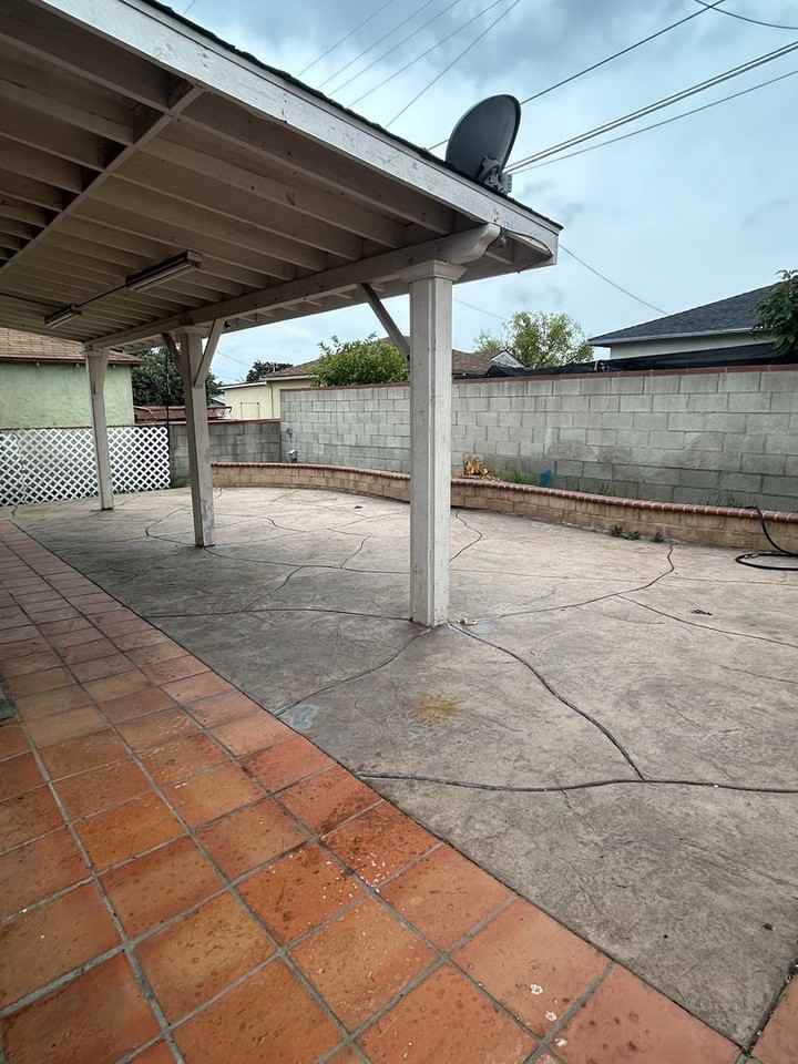 2017 S Isabella Ave - Photo 4 of 23