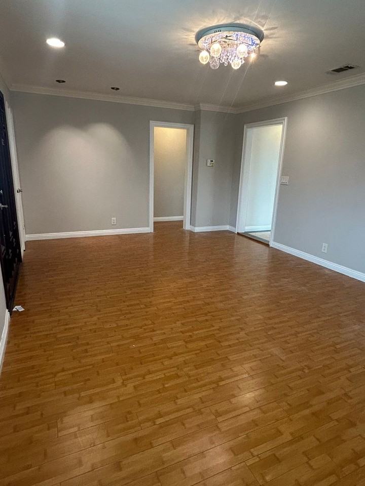 2017 S Isabella Ave - Photo 7 of 23