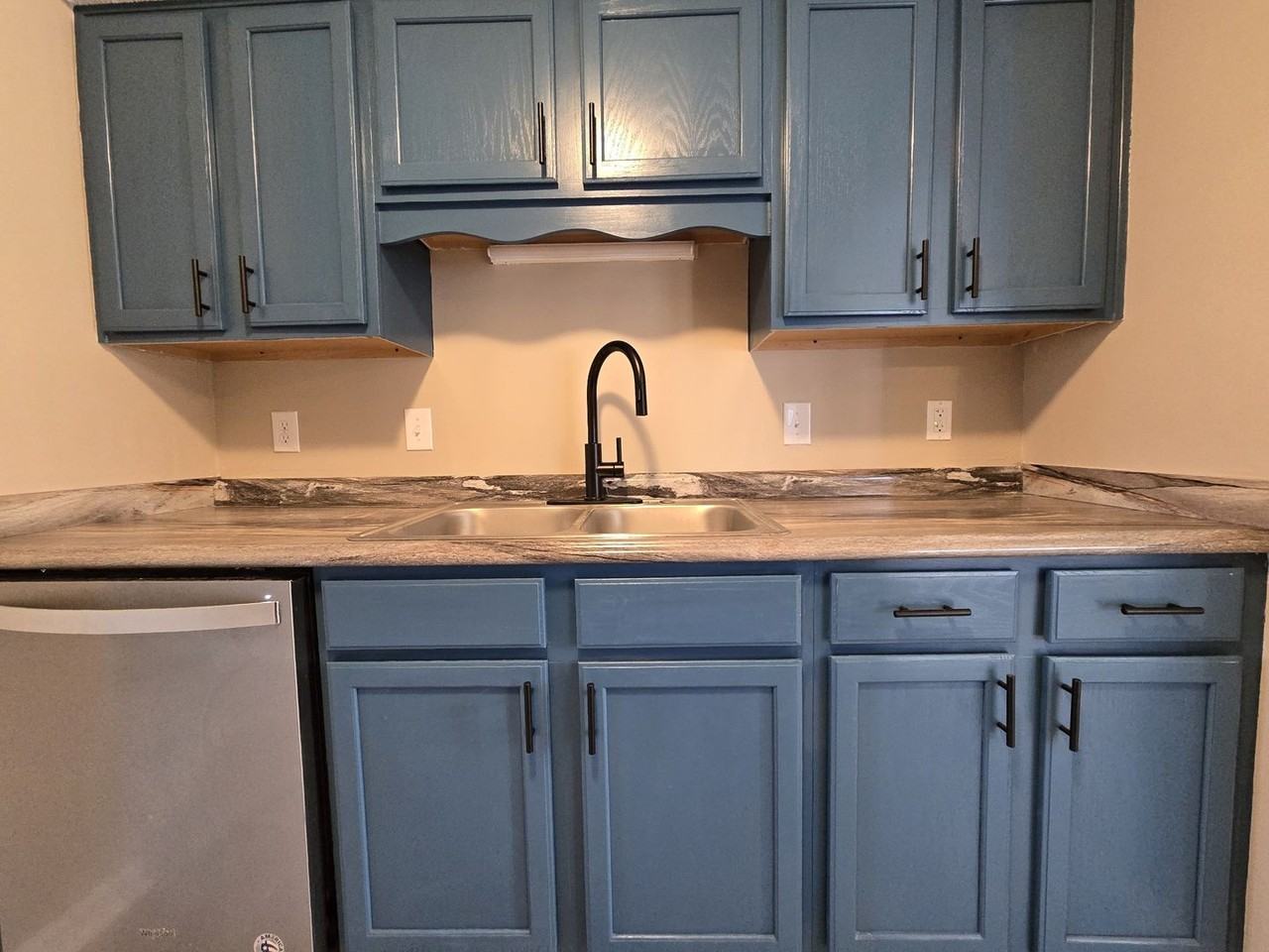 415 Carter Rd - Photo 6 of 20