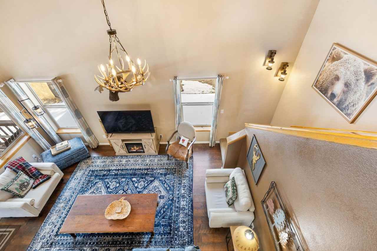 509 Center St - Photo 5 of 32