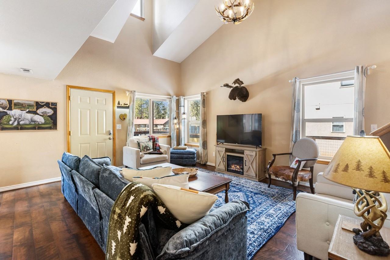 509 Center St - Photo 7 of 32