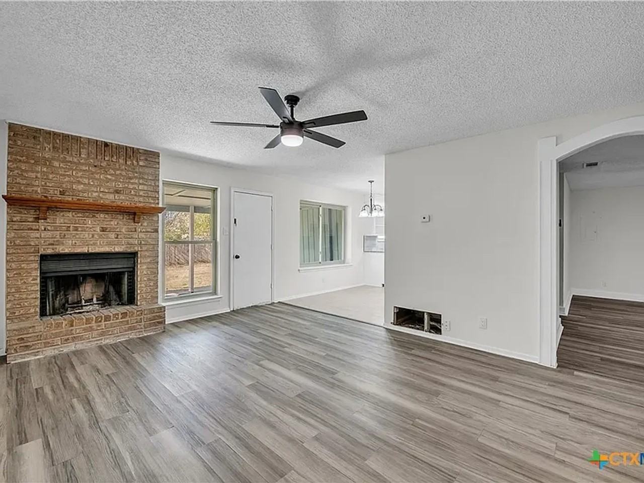 2125 Hidden Hill Dr - Photo 2 of 15