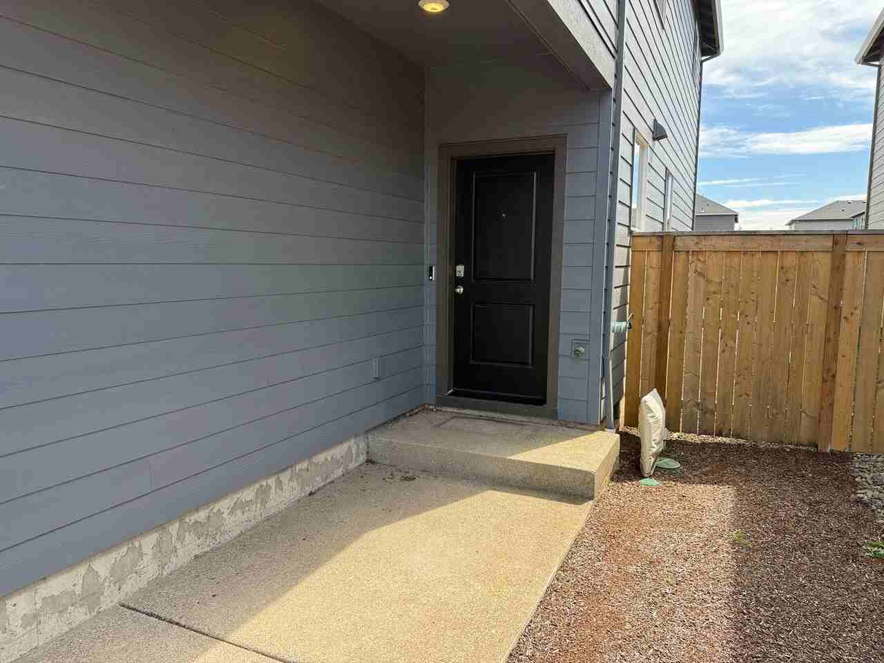 2623 Fenya St - Photo 6 of 50