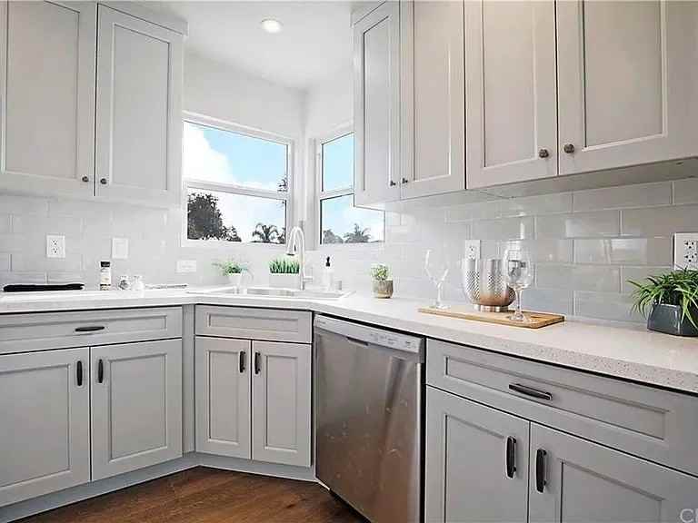 5139 Mccallum Ave - Photo 4 of 7