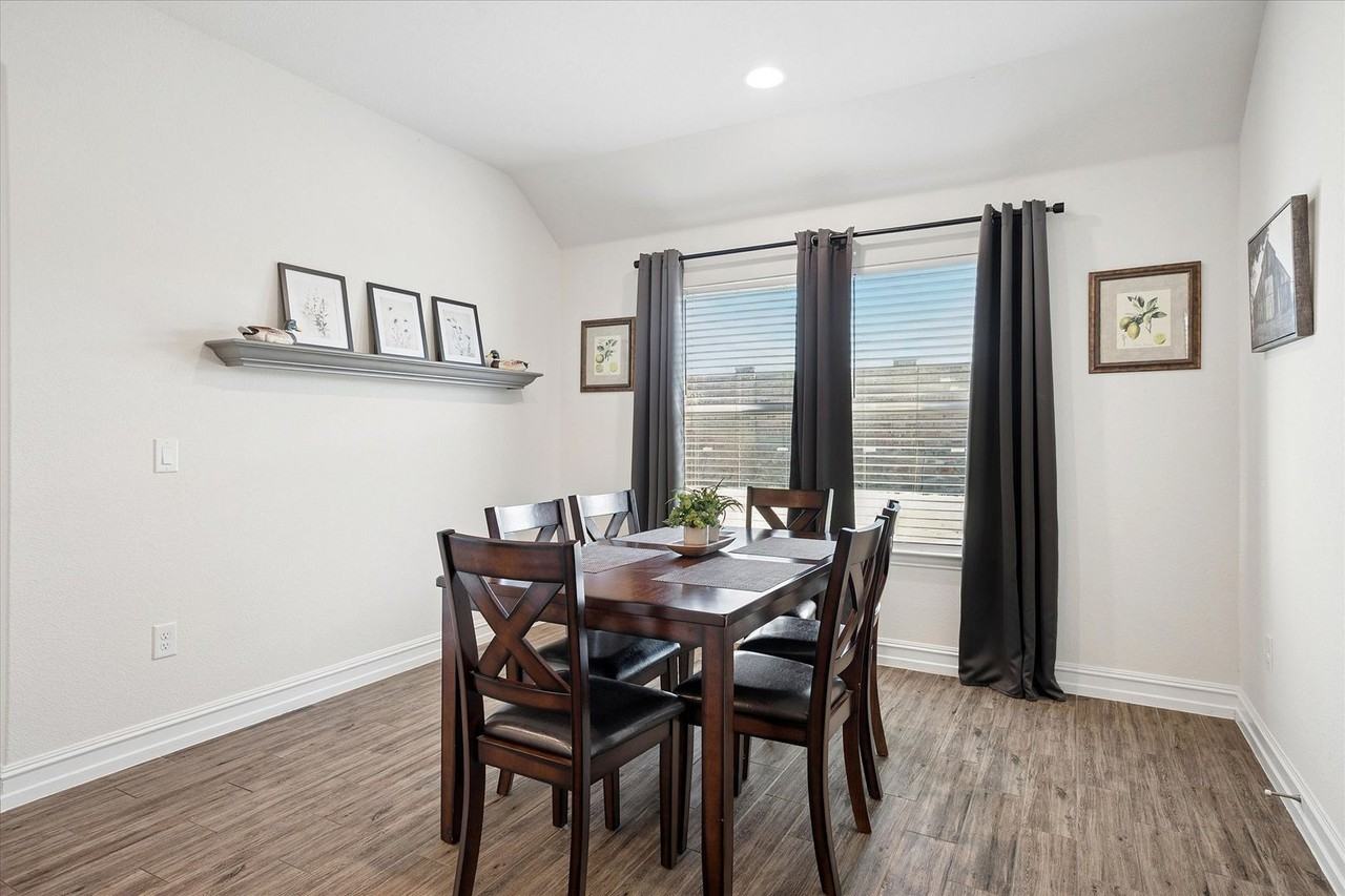 1324 Millican Ln - Photo 5 of 17