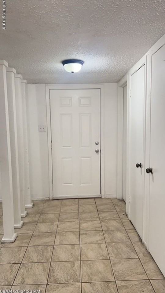 109 Kevin Ln - Photo 6 of 40