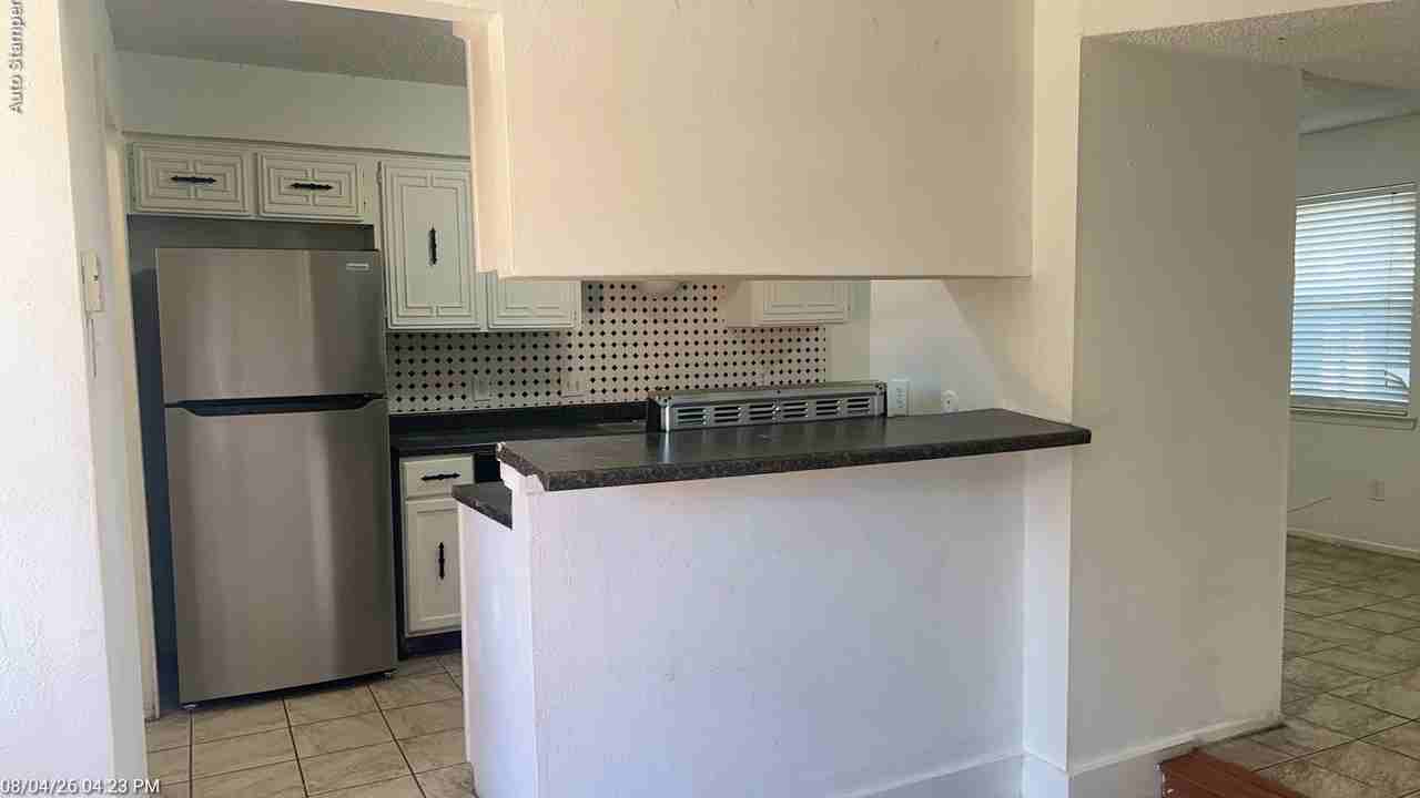 109 Kevin Ln - Photo 7 of 40