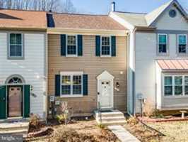 featured image of 33 Lake Park Ct #395