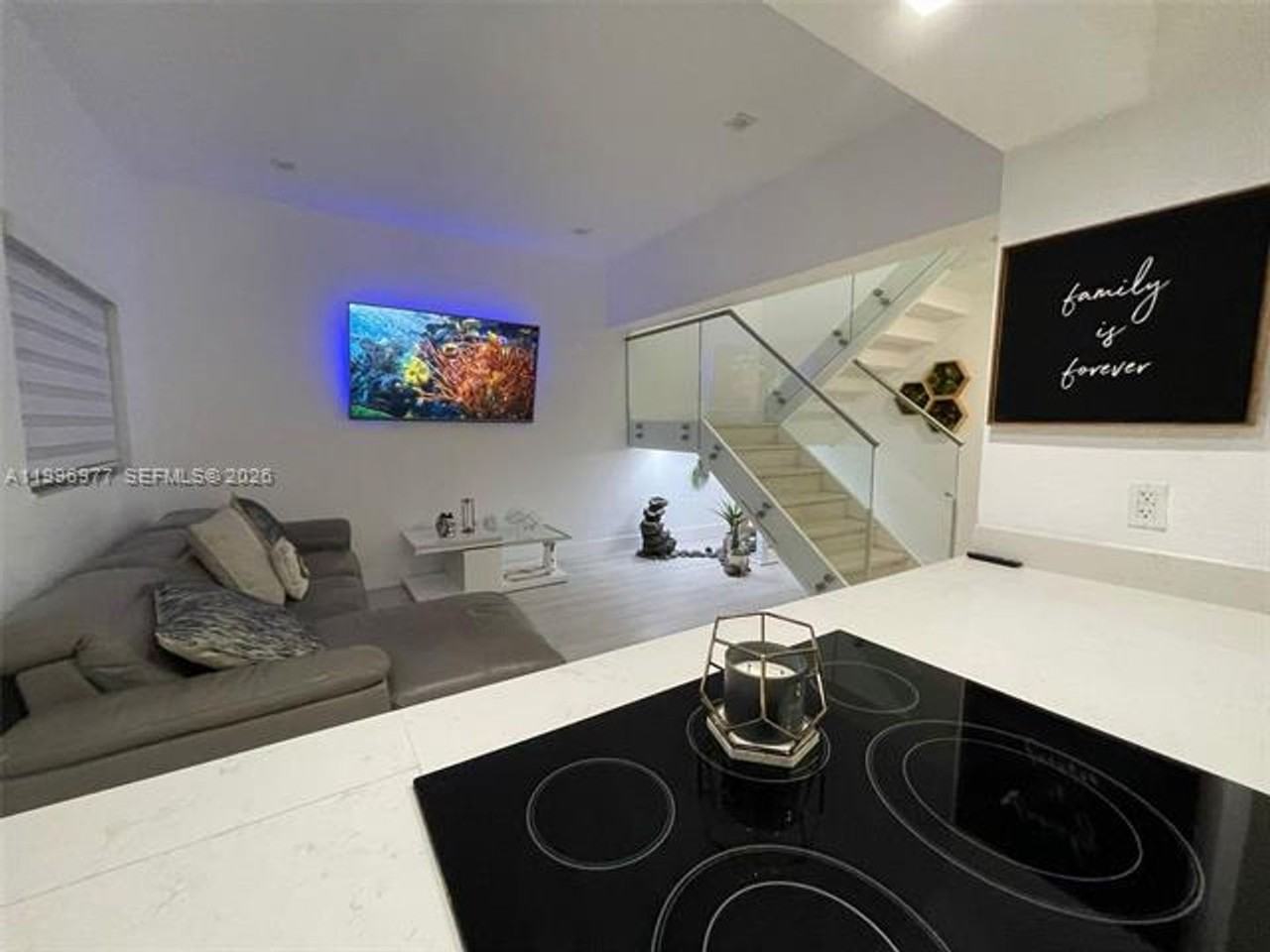 325 Nw 19th Ln #30 - Photo 4 of 30