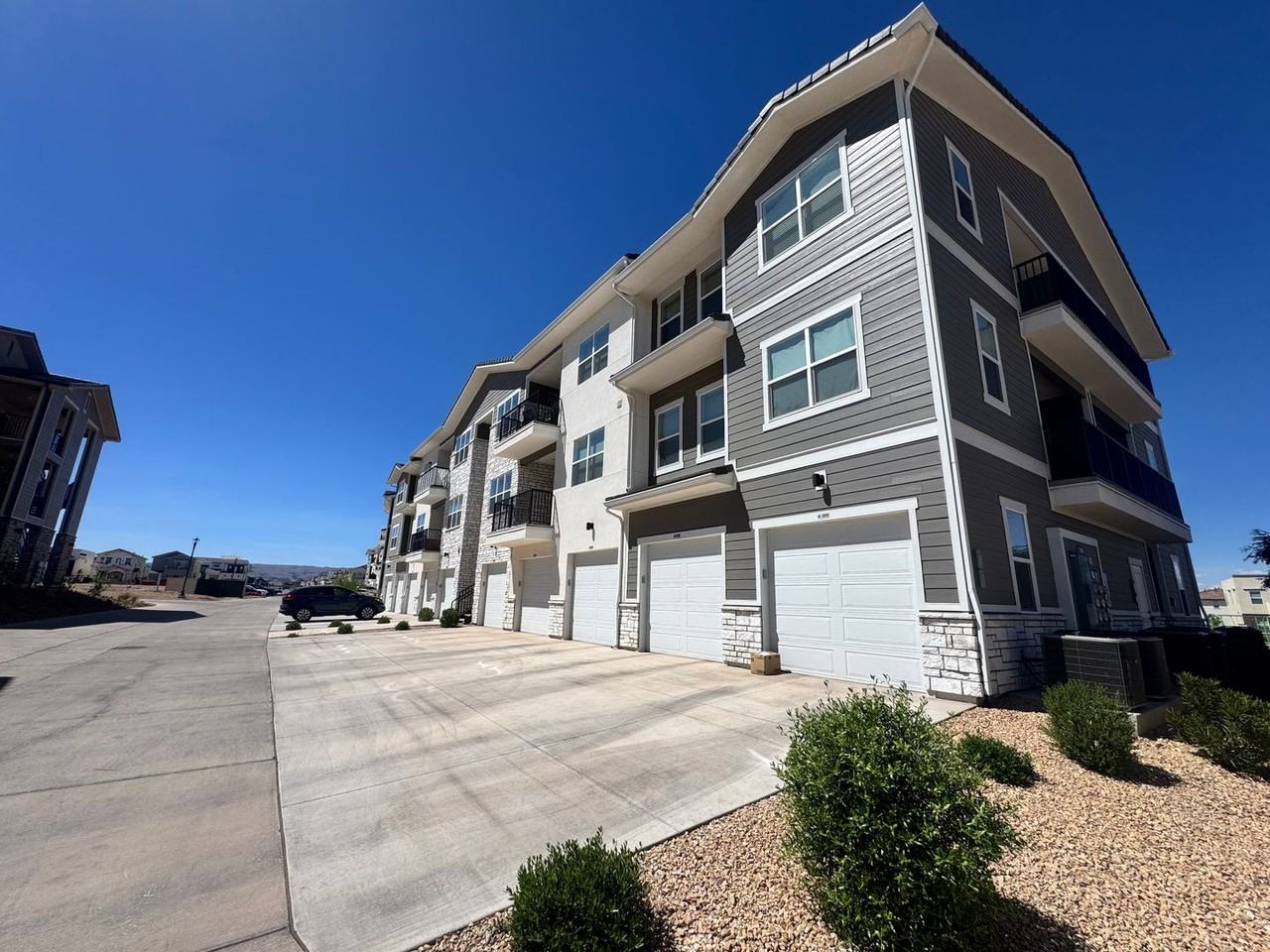 6051 S Silver Birch Ln #4-303 - Photo 3 of 50