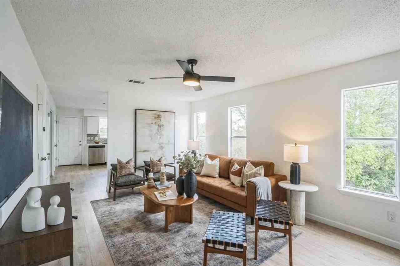 6914 Rifle Bnd - Photo 3 of 10