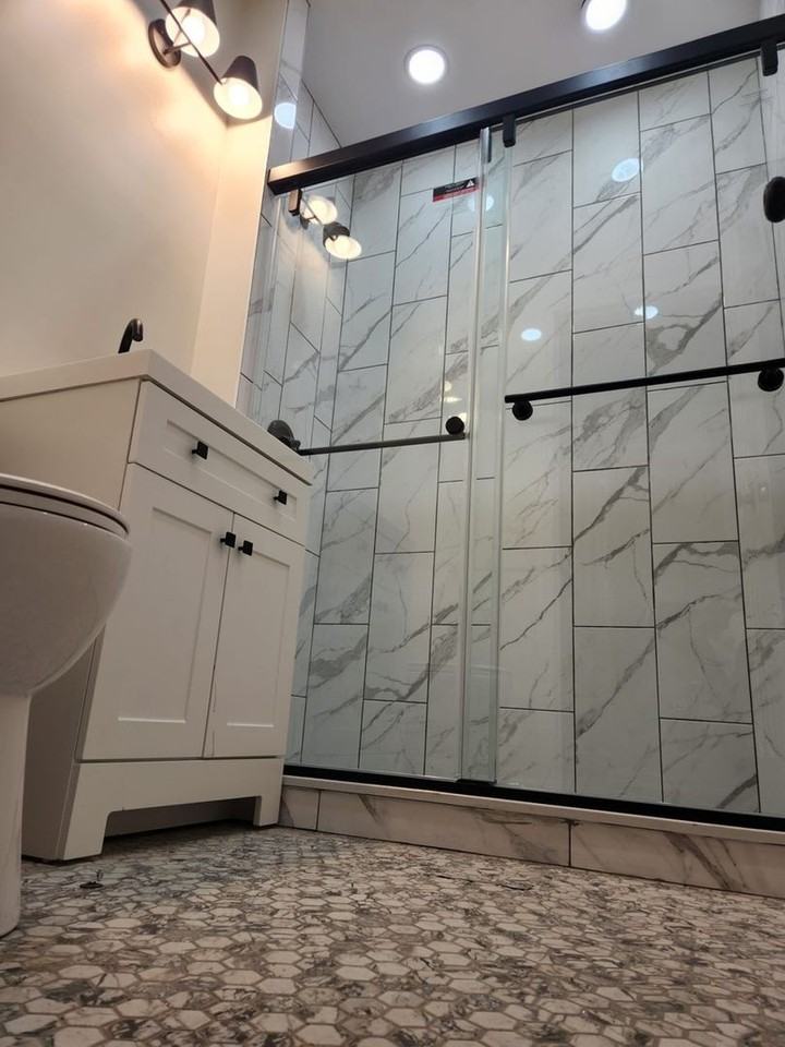 639 Algona Ave - Photo 6 of 12