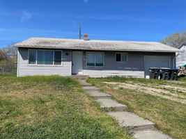 featured image of 456 N Dale Rd