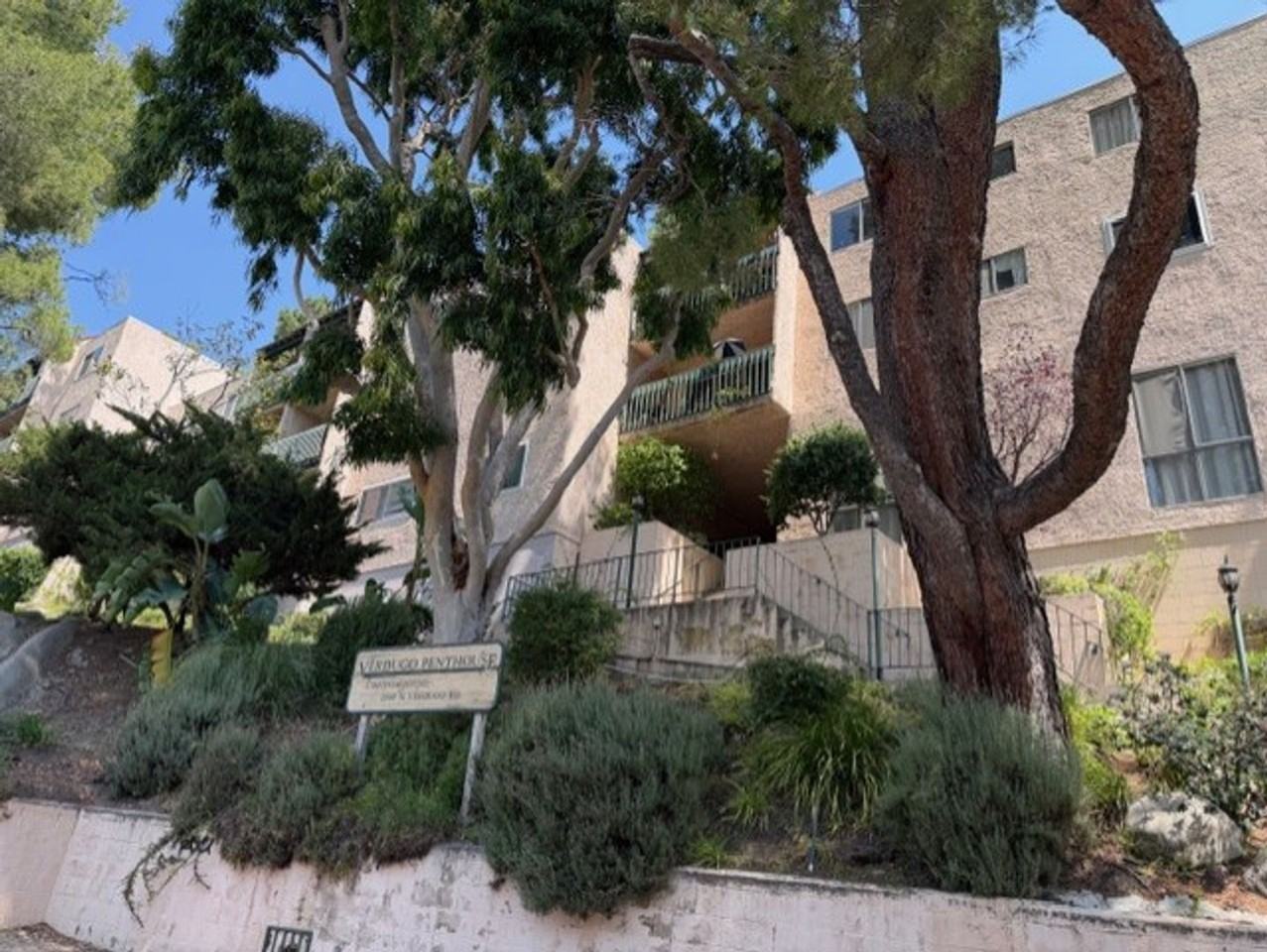 2940 N Verdugo Rd #323 - Photo 2 of 20