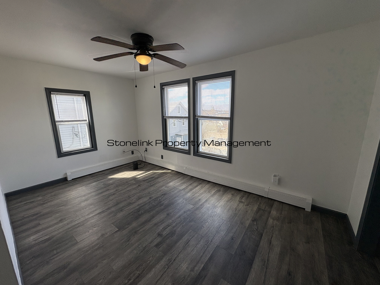 55 Paradis Ave - Photo 7 of 10