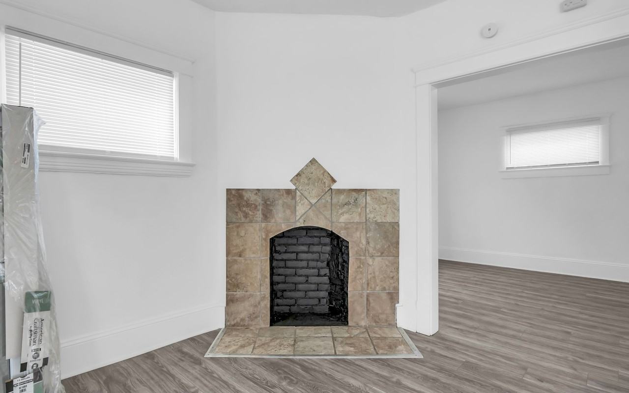 14601 Benwood Avenue - Photo 4 of 22