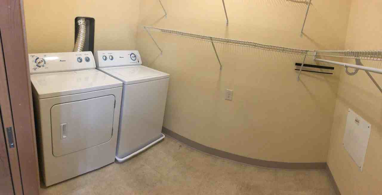 201 East Lane Street, Unit 206 - Photo 7 of 8