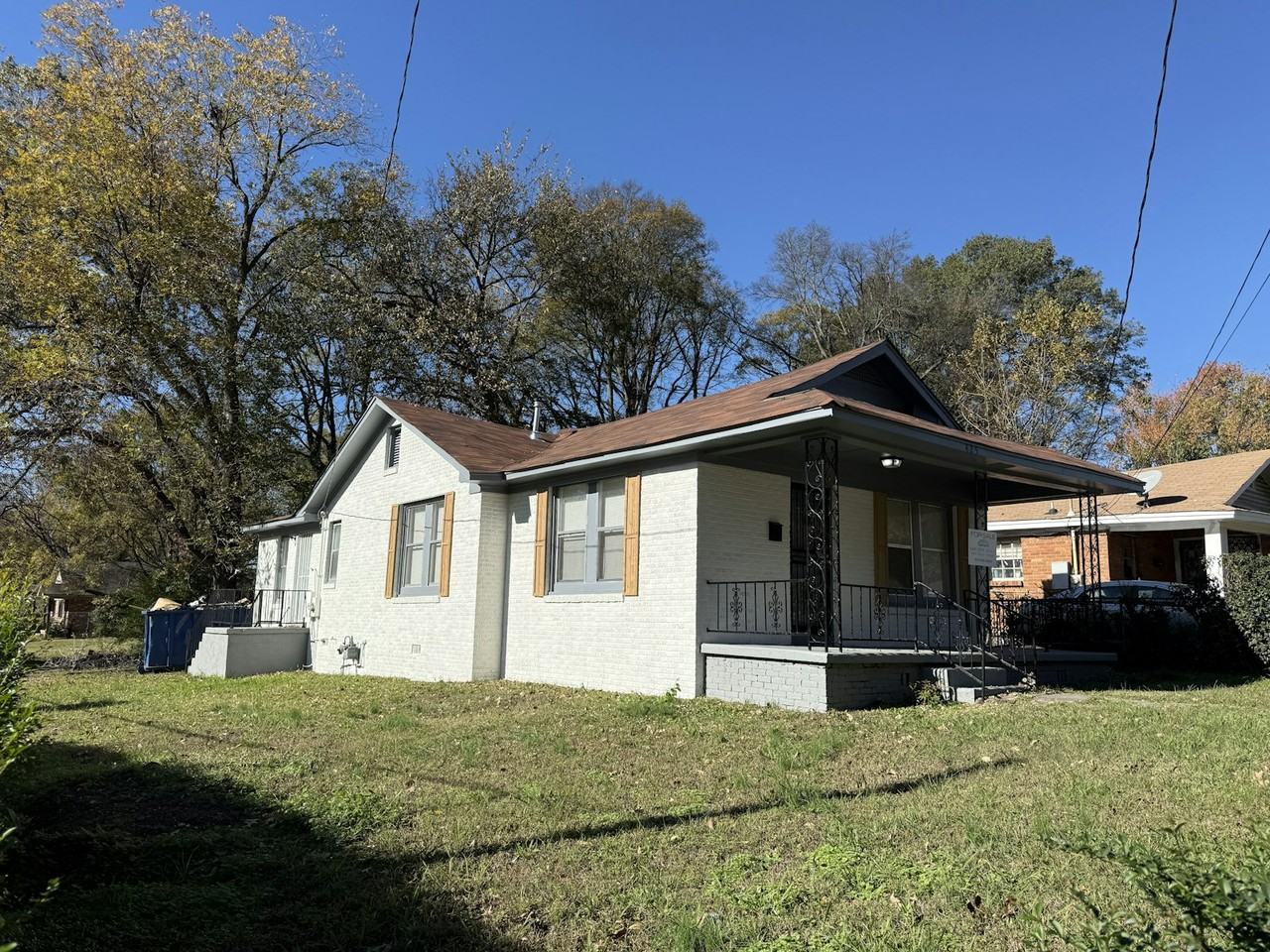 425 Carpenter Street - Photo 2 of 16