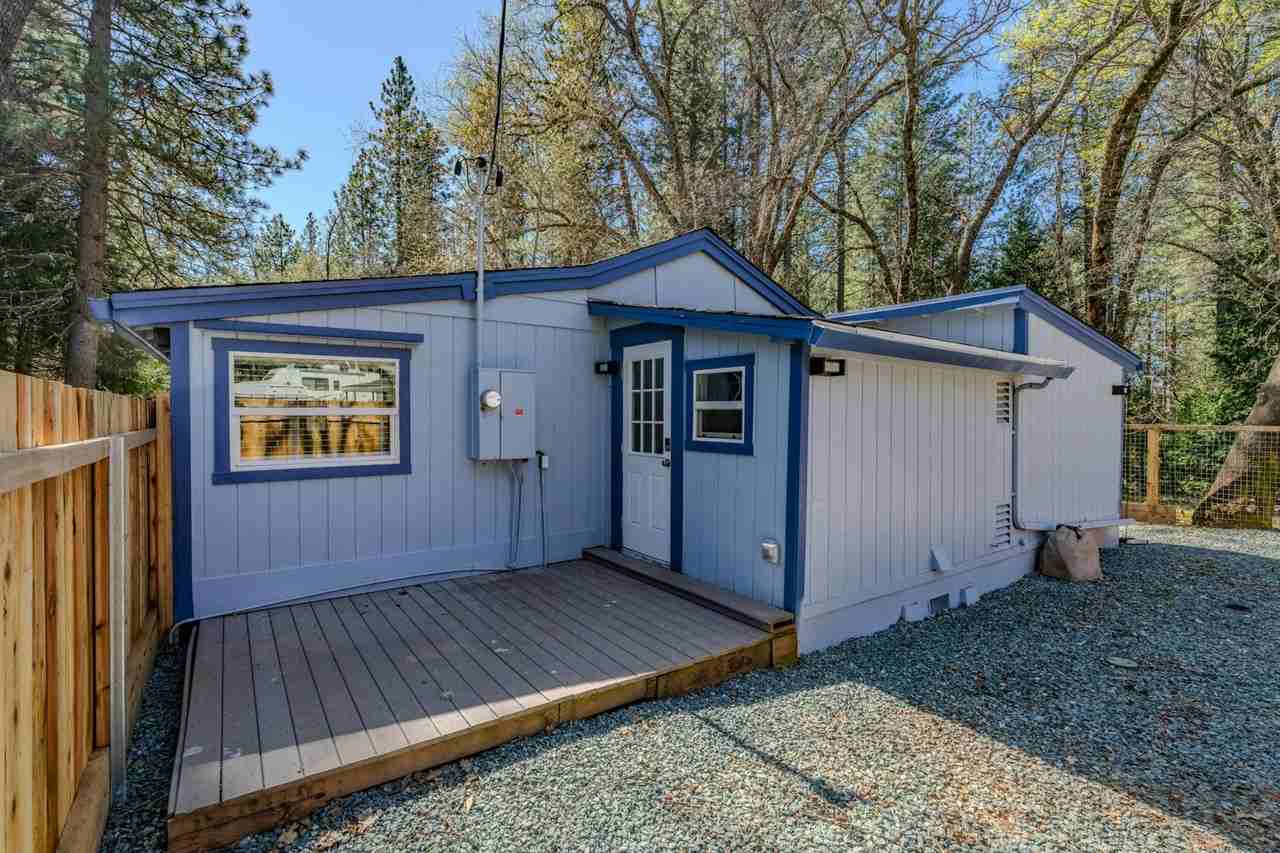 202 Lambert Lane - Photo 4 of 21