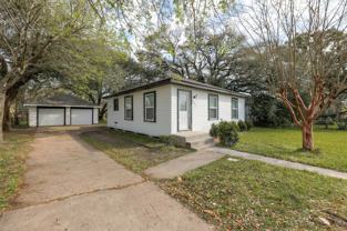 422 19th Avenue North - Photo 1 of 1