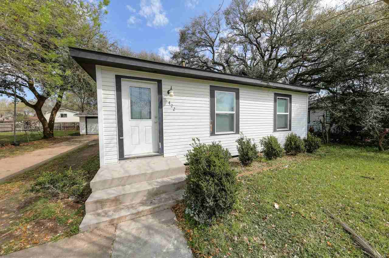 422 19th Avenue North - Photo 4 of 26