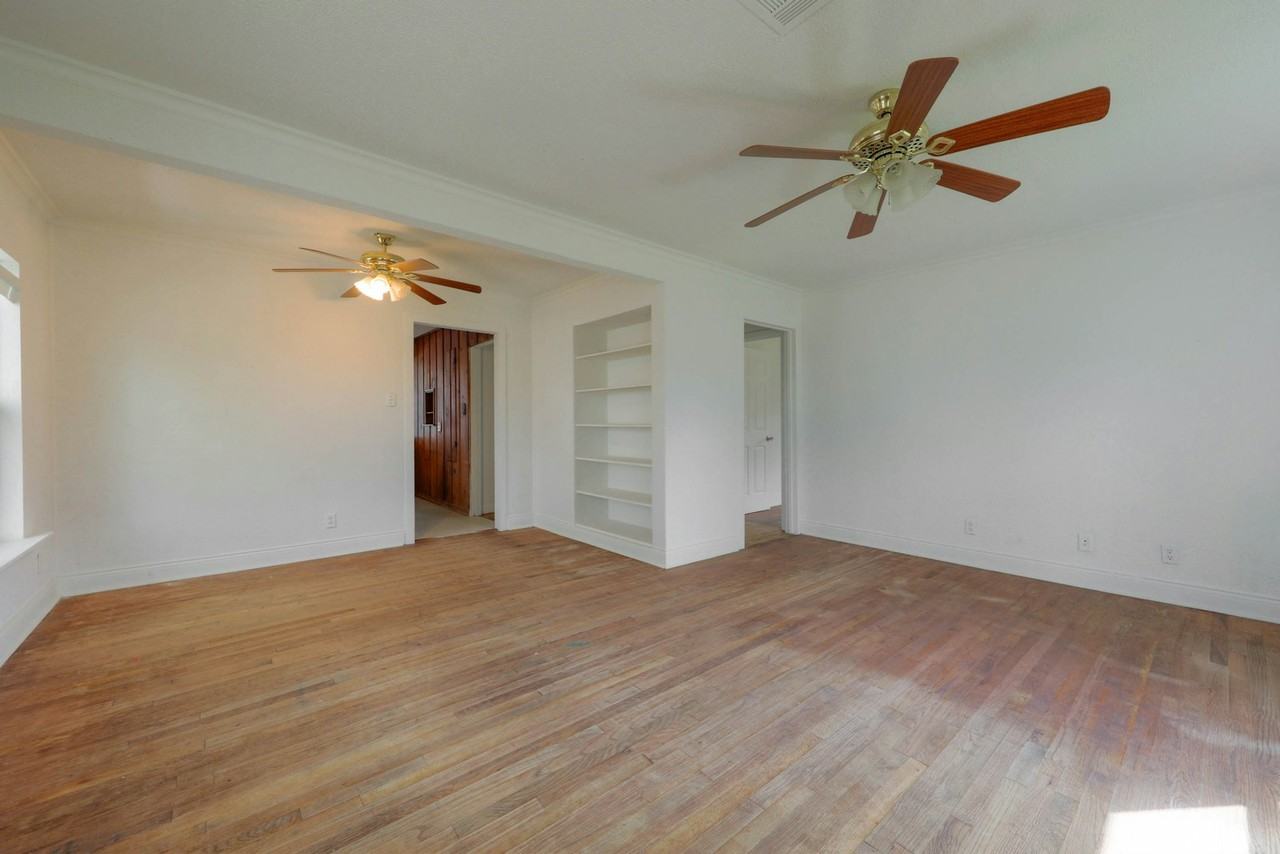 422 19th Avenue North - Photo 7 of 26