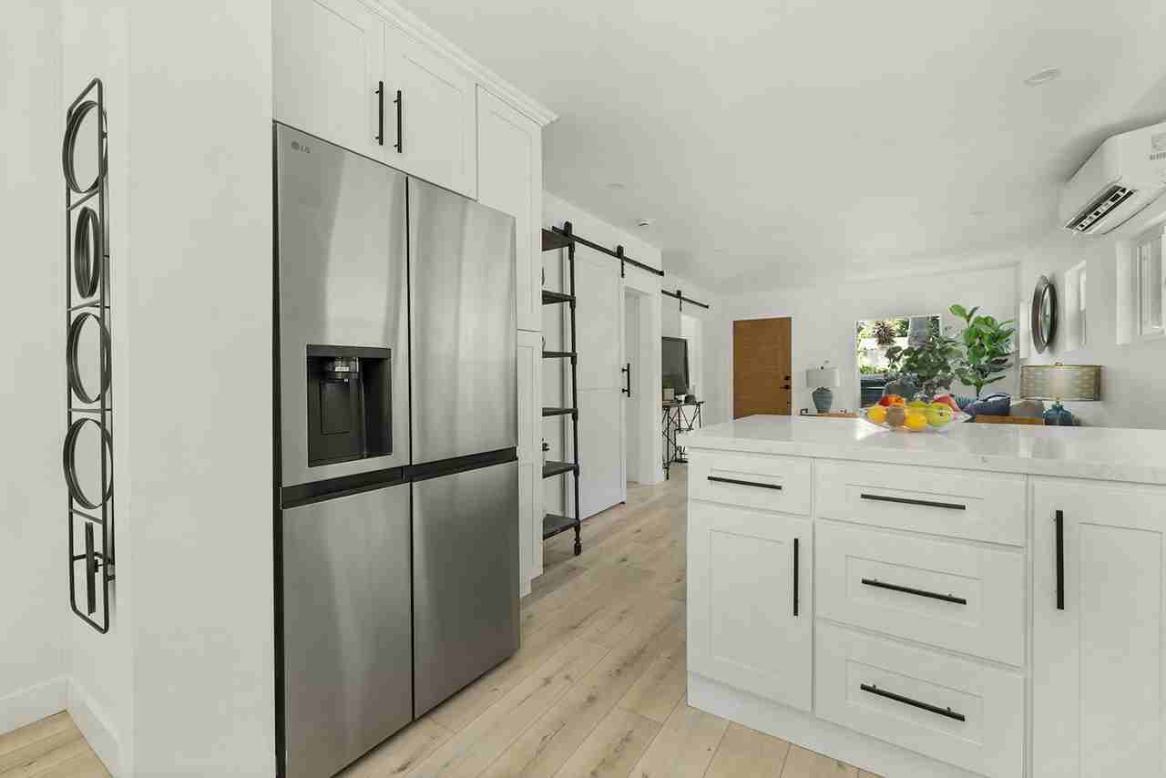 2354 Ocean Avenue - Photo 4 of 15