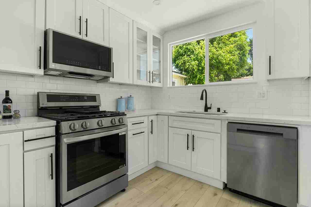 2354 Ocean Avenue - Photo 6 of 15