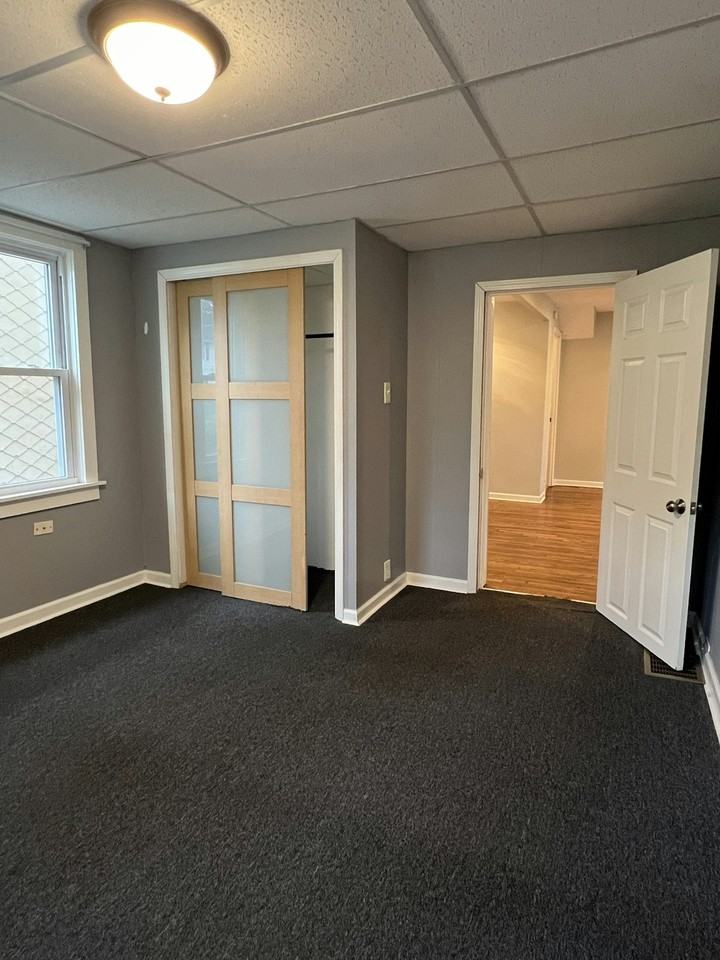 118 John Street, Unit Lower - Photo 7 of 11