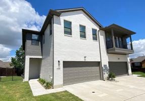 featured image of 6330 Oakbend Cir