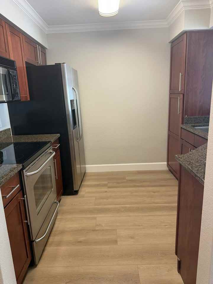 2025 E Campbell Ave Apt 260 - Photo 6 of 26